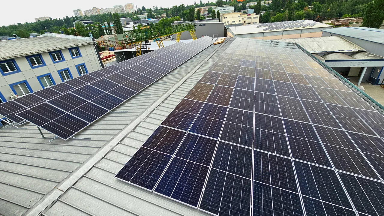Megawatt instalație panouri solare Cegoltar