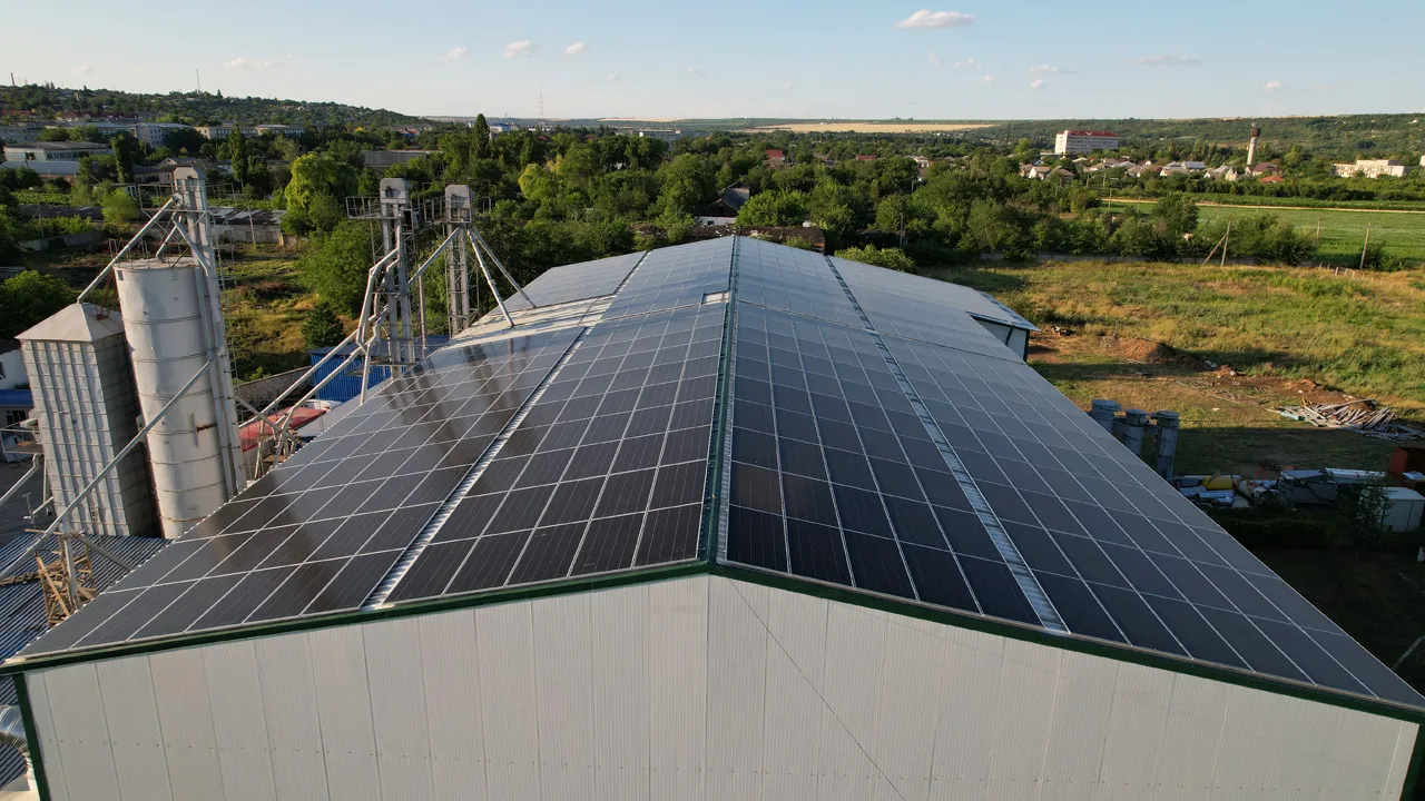 Megawatt instalație panouri solare Gorgan SRL