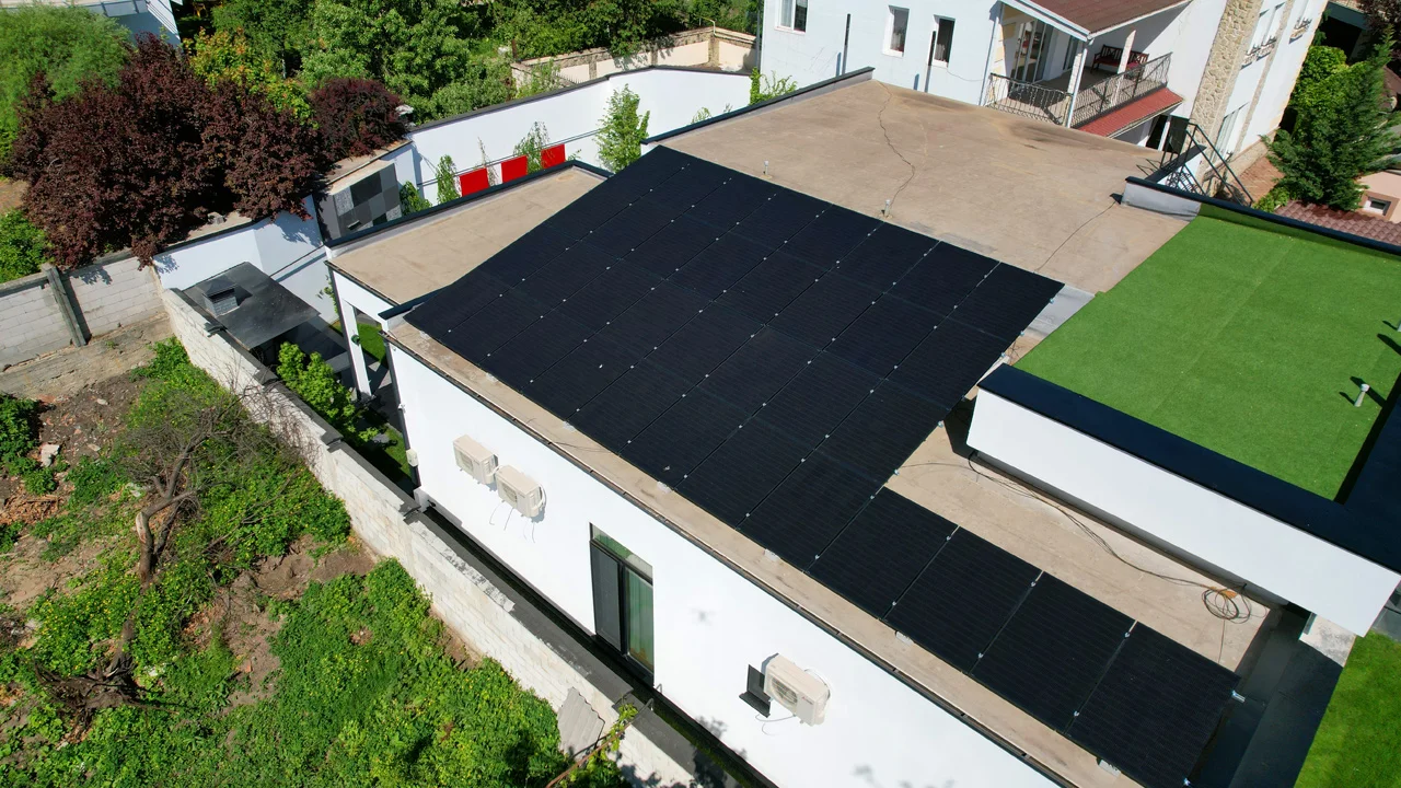 Megawatt instalație panouri solare Uniflor Agro