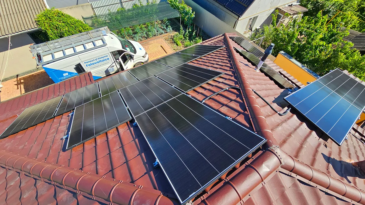 Megawatt instalație panouri solare rezidențială în Bălți